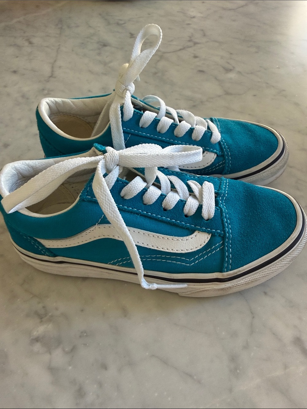 Vans Kids Turquoise Low-Top Sneakers with White Stripe size 13.5